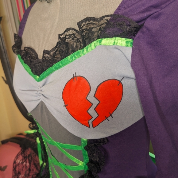 Frankie's Bride Costume - Picture 2 of 7